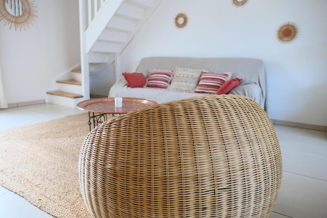 Lodge De La Vigneronne Châtillon-sur-Marne Екстериор снимка